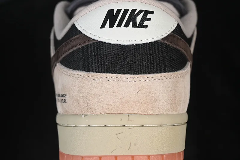 All Categories Nk SB Dunk Series Nk SB Dunk Low Low-top sneakers Nike SB Dunk Low Khaki black and gray hook Low-top casual sneakers HJ0367-200